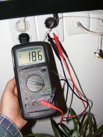 voltage testing testing voltage with a multimeter