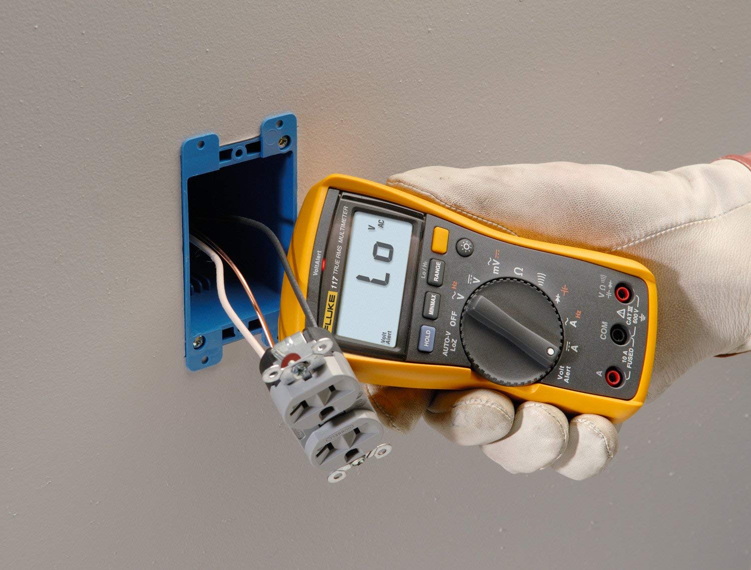 fluke117testing HouseTechLab