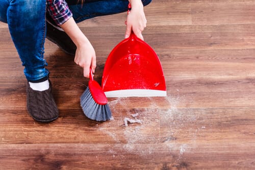 wet-dry vac blowing dust wet-dry vac blowing dust