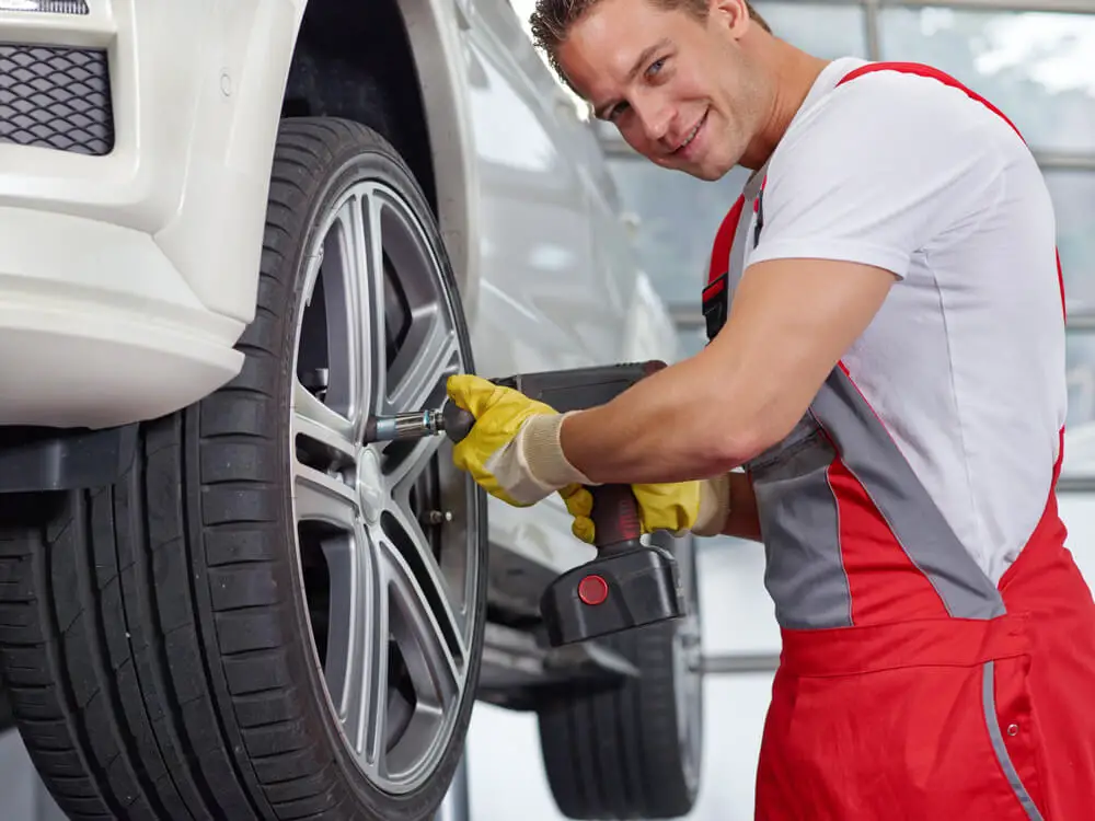 tire change with a impact wrench tire change with a impact wrench